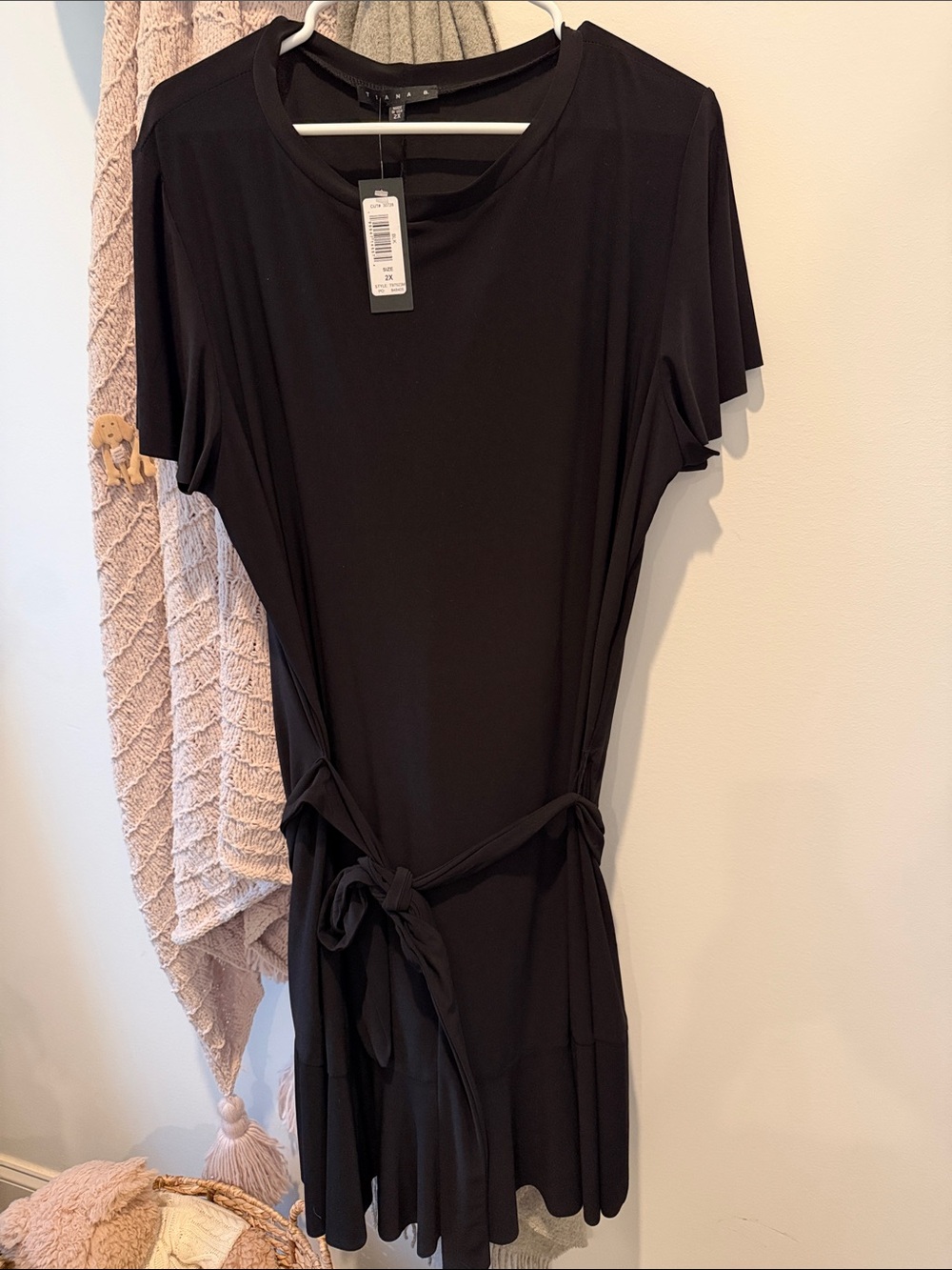 Black Tie-Waist Short Sleeve Dress